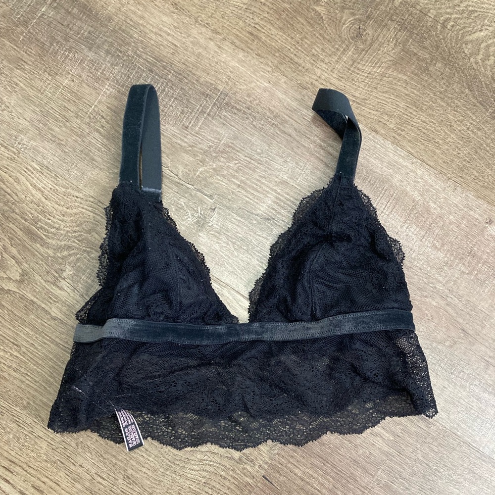 Victoria’s Secret Black Lace Bralette Velvet Size Small